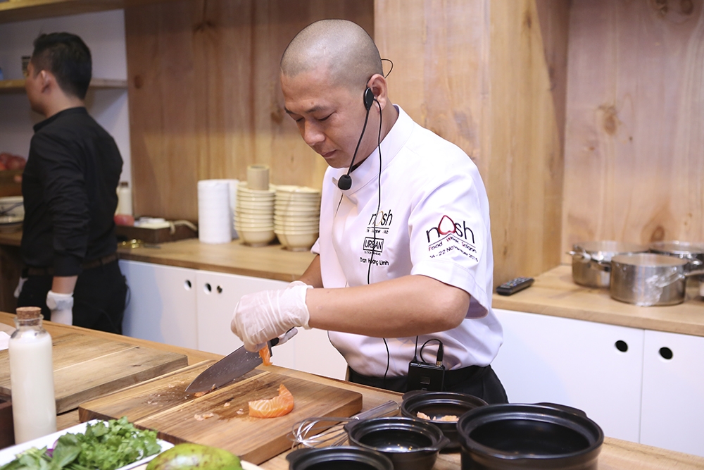 Hà Tăng rạng rỡ bên chồng tại Nosh Food Week Saigon