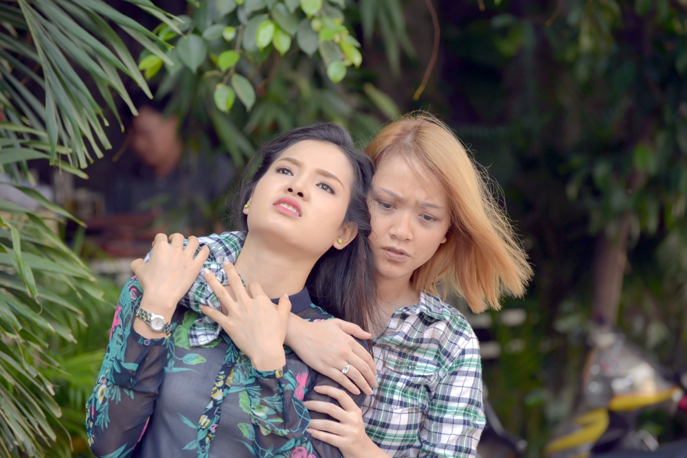 Băng Di gây sốc với hình ảnh nghiện ma túy và ngồi tù