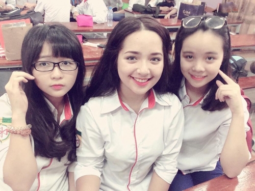 Bestie Yael Ozeri Phuong Trinh 9