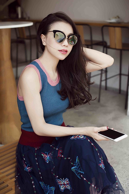 Trà Ngọc Hằng thay đổi bản thân theo tâm trạng mỗi ngày