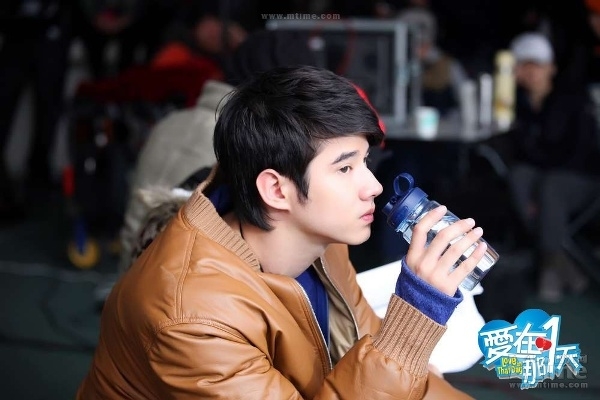 “Đổ gục” trước vẻ điển trai của “Hoàng tử điện ảnh Thái” Mario Maurer