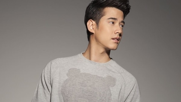 “Đổ gục” trước vẻ điển trai của “Hoàng tử điện ảnh Thái” Mario Maurer