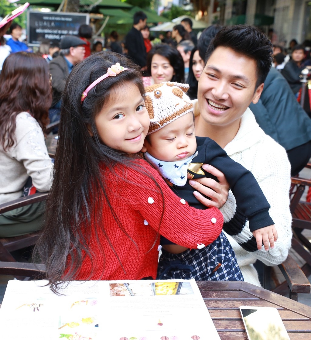 Bestie-Hong-Nhung