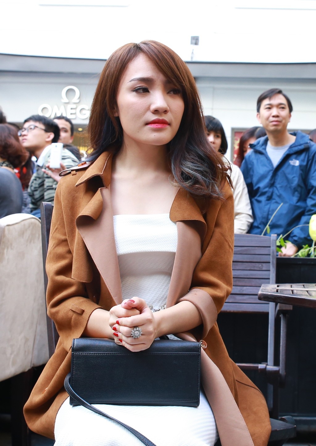 Bestie-Hong-Nhung