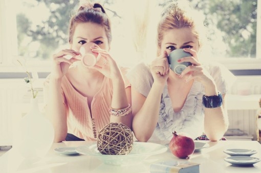 Bestie nhom mau O