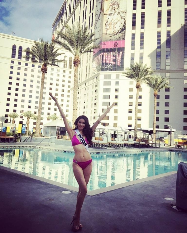 Phạm Hương Miss Universe