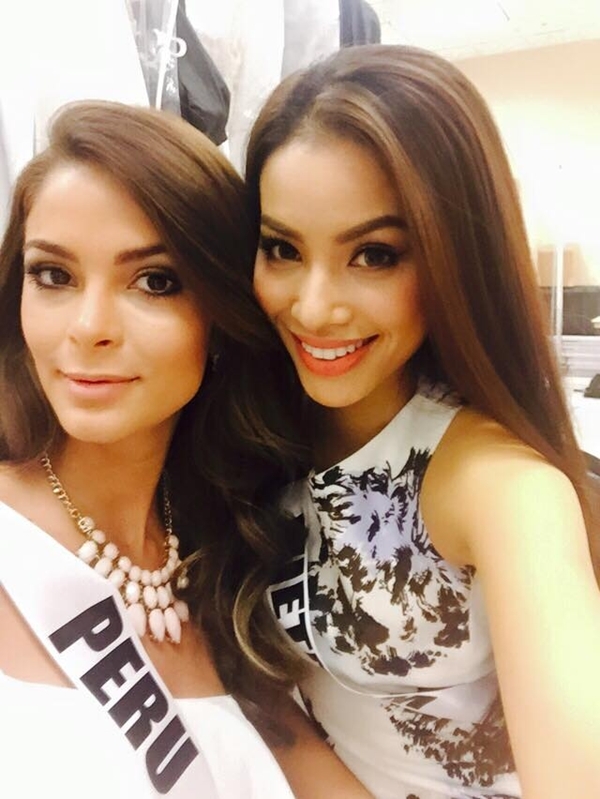 Phạm Hương Miss Universe