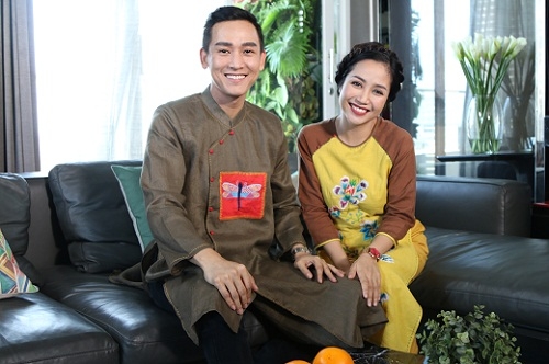 Hứa Vĩ Văn, Ốc Thanh Vân gây ấn tượng với áo dài cách tân ngày Tết