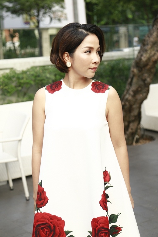 Diva Mỹ Linh tự tin khoe sắc tuổi 40