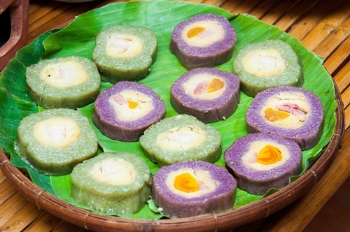 Ốc Thanh Vân phục “sát đất” tài gói bánh tét của đầu bếp Đông Thành