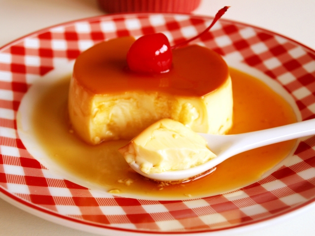 Làm bánh flan đơn giản hơn với nồi cơm điện