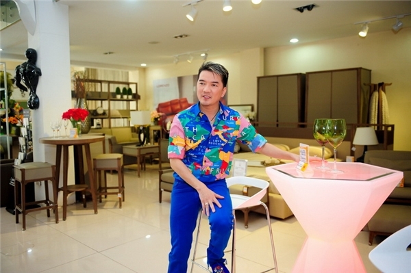 Mr Đàm chi mạnh tay mua sắm đón tết