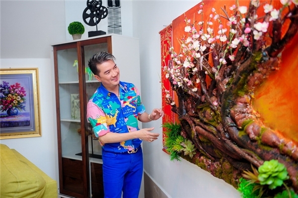 Mr Đàm chi mạnh tay mua sắm đón tết