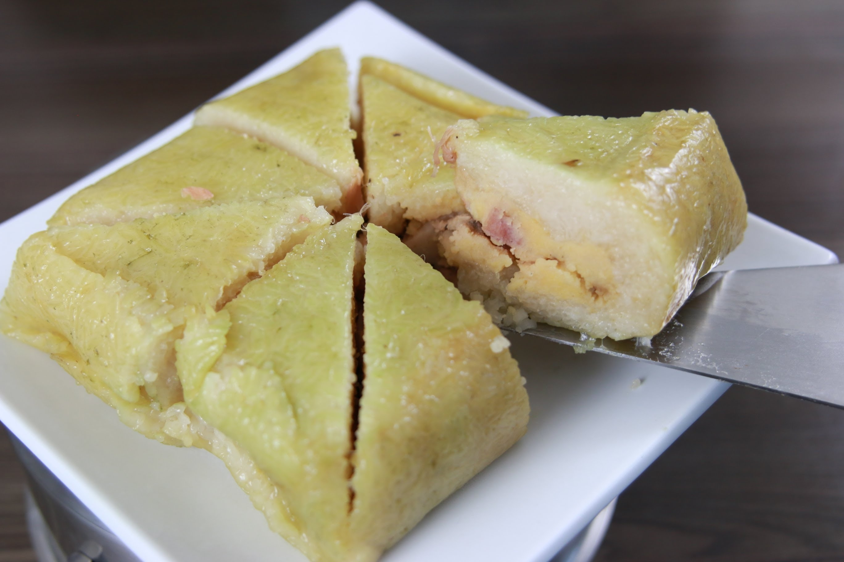 Sáng suốt phân biệt bánh chưng luộc bằng pin và bánh chưng an toàn