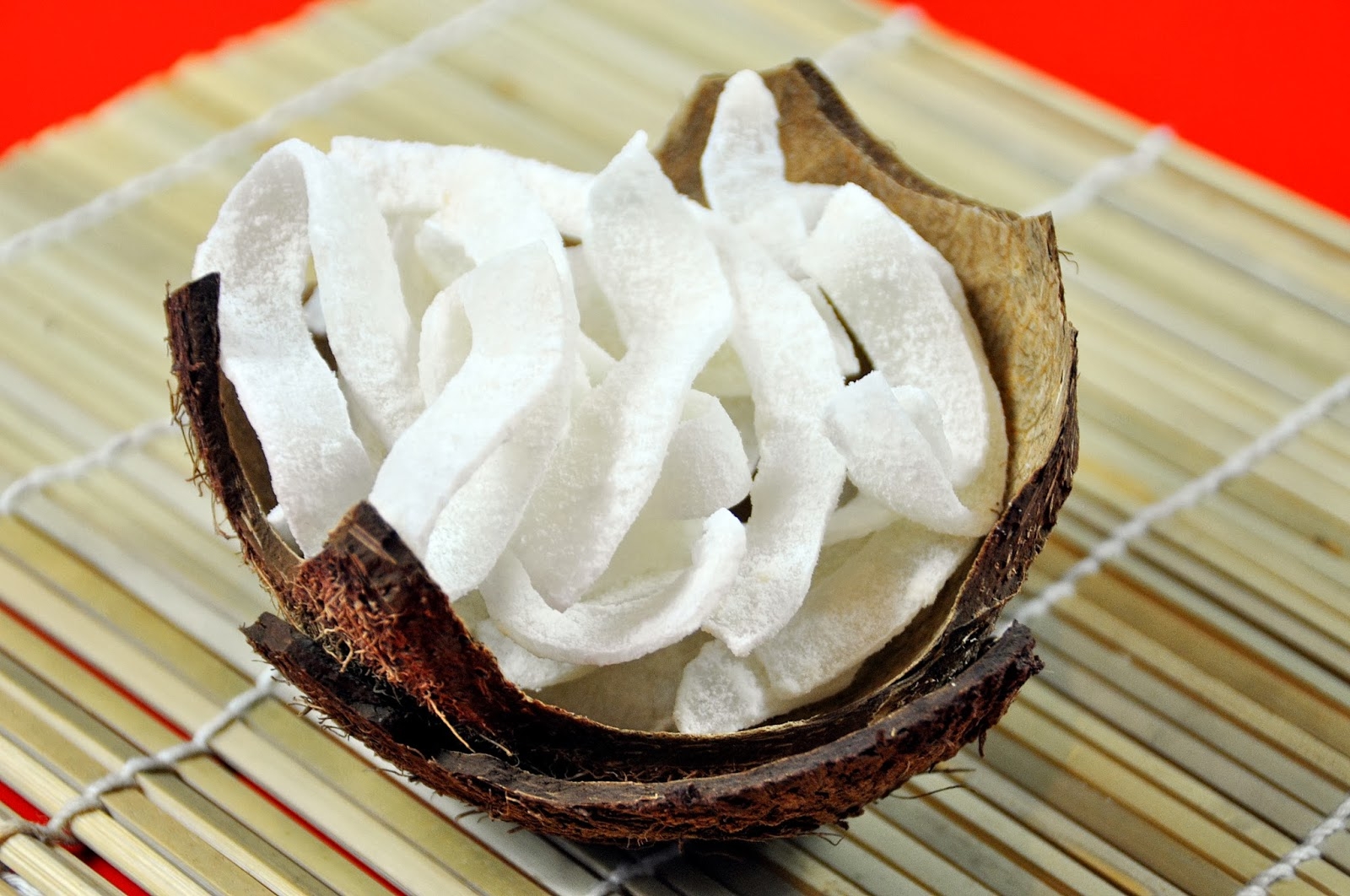 Khéo tay làm mứt dừa ngon dẻo tại nhà đón Tết