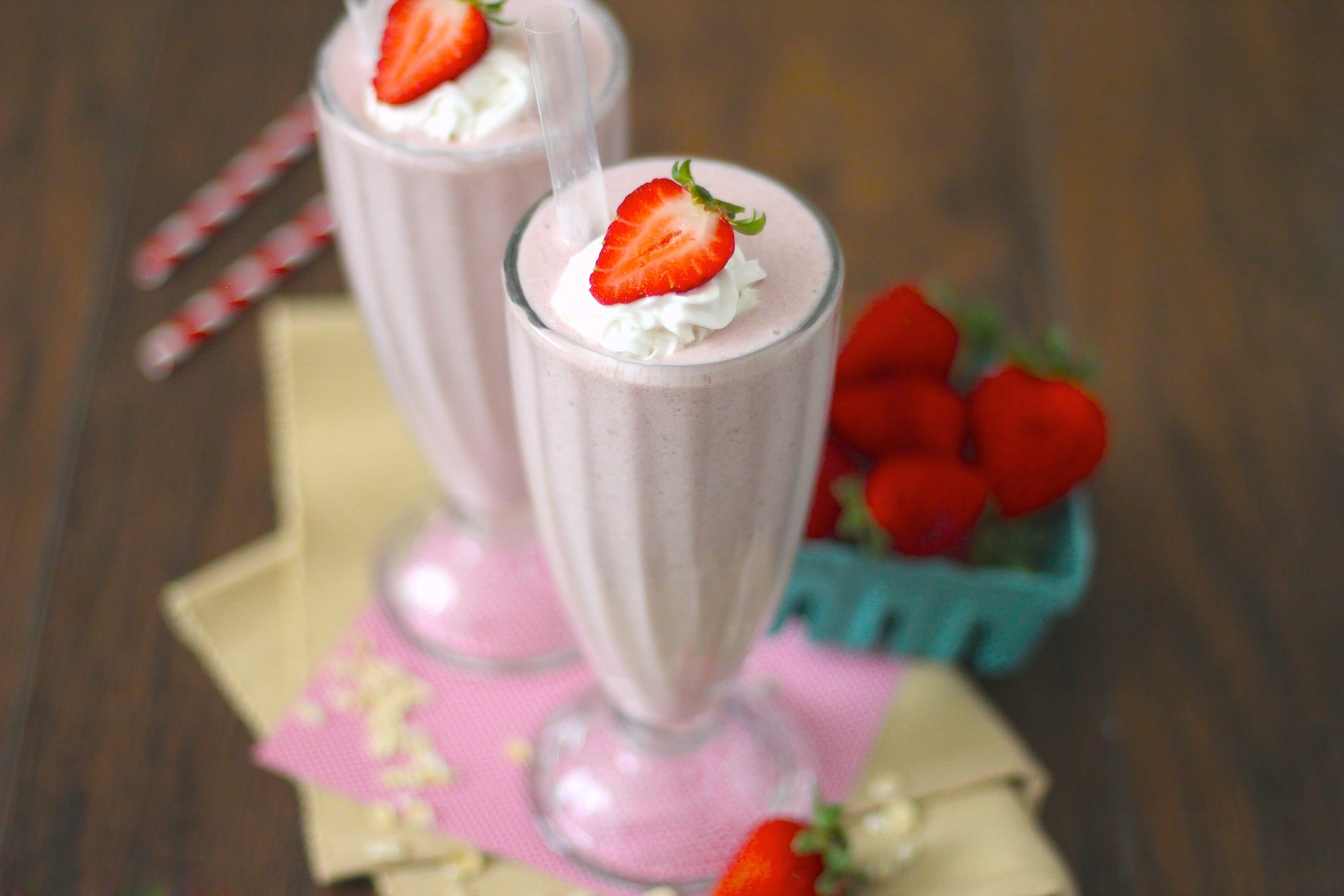 Tự làm milkshake với máy xay trong vòng 3 nốt nhạc