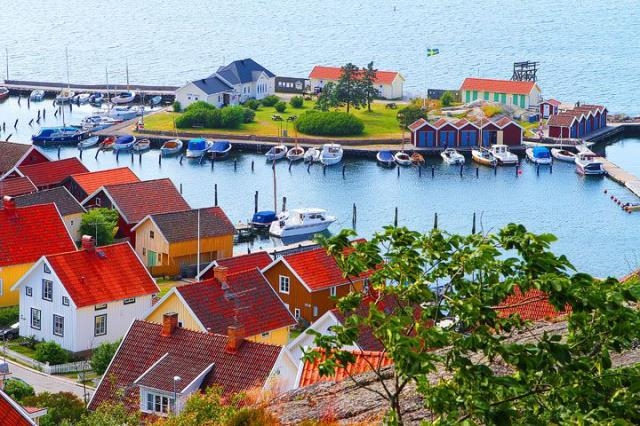 Những ngôi làng đẹp như cổ tích trên thế giới