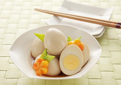 Những thực phẩm thà bỏ đi chứ không nên đun đi đun lại ngày Tết