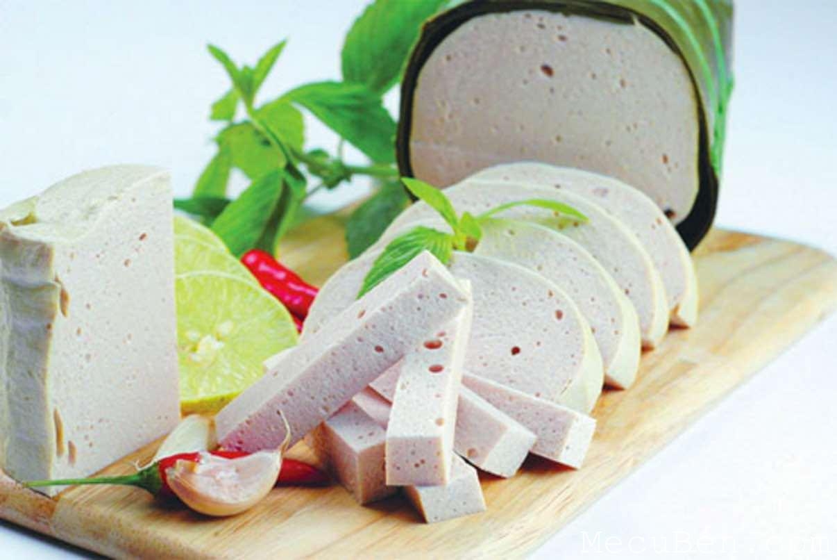 Mẹo chọn giò lụa ngon, không hàn the cho Tết Nguyên đán