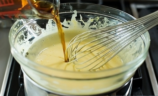 Không cần lò nướng vẫn làm được bánh tiramisu tình yêu cho chàng