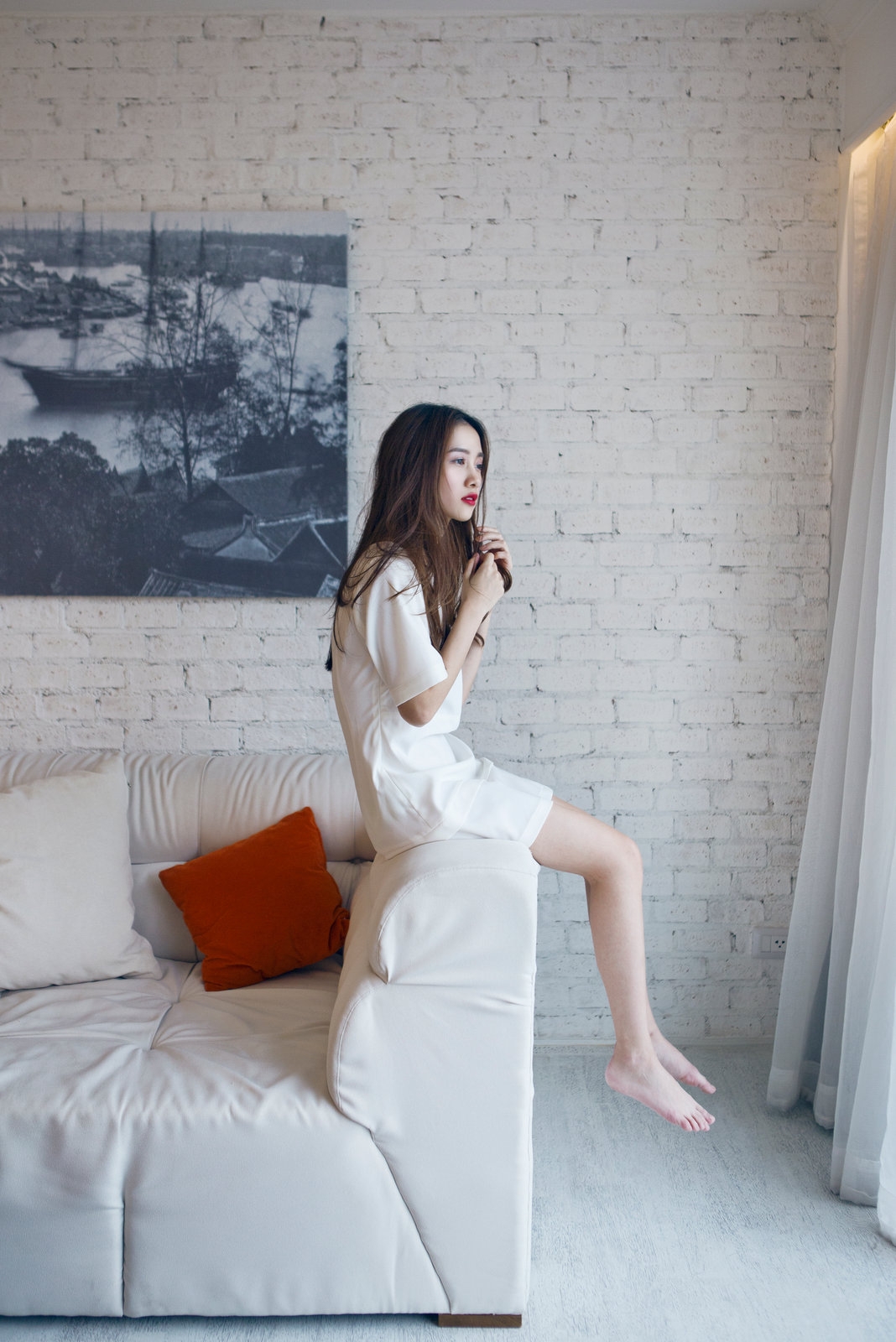 Jun Vũ đẹp dịu dàng trong những ngày chớm xuân