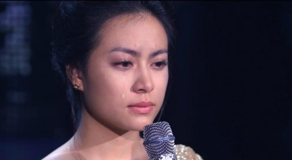 Hoàng Thùy Linh vượt qua cơn bão scandal vì danh dự