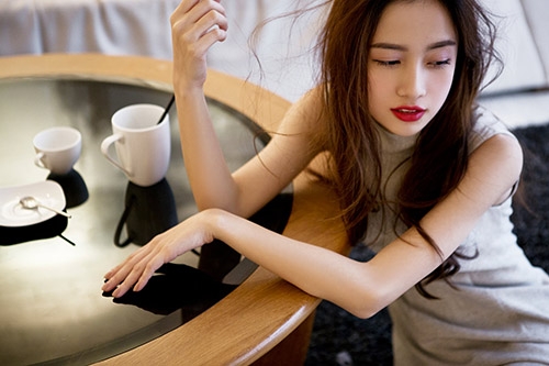 Jun Vũ đẹp dịu dàng trong những ngày chớm xuân