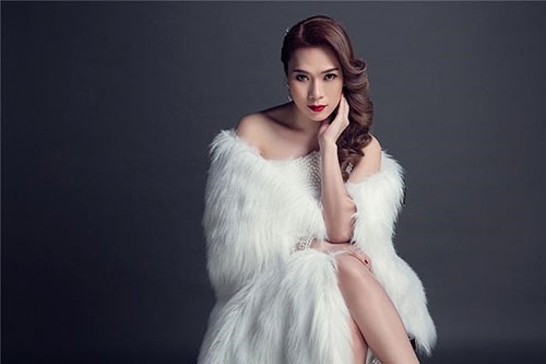 Đường tình giống nhau của 2 nữ ca sĩ tuổi Thân thành đạt bậc nhất Vbiz