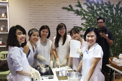 Phái đẹp rộ trào lưu tự làm mỹ phẩm thiên nhiên