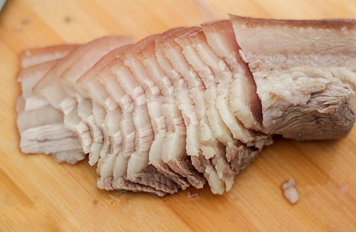 Thịt ba chỉ sốt tỏi - món ăn đơn giản nhưng ngon