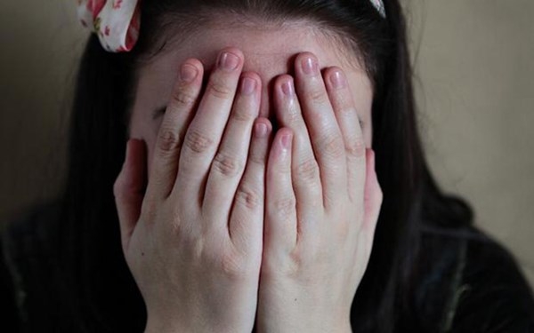 Đừng để con trở thành "mồi ngon" cho "yêu râu xanh"