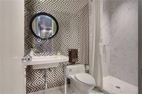 Ngôi nhà triệu đô đội lốt
