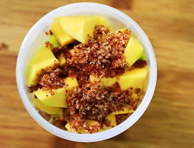 Tự làm xoài lắc