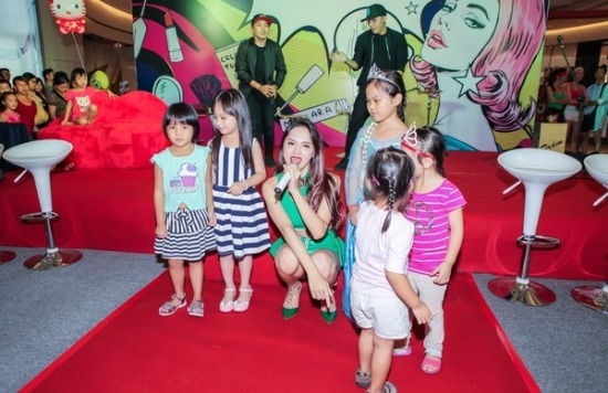 Hương Giang Idol, Lâm Chi Khanh sẽ thế nào khi làm mẹ?
