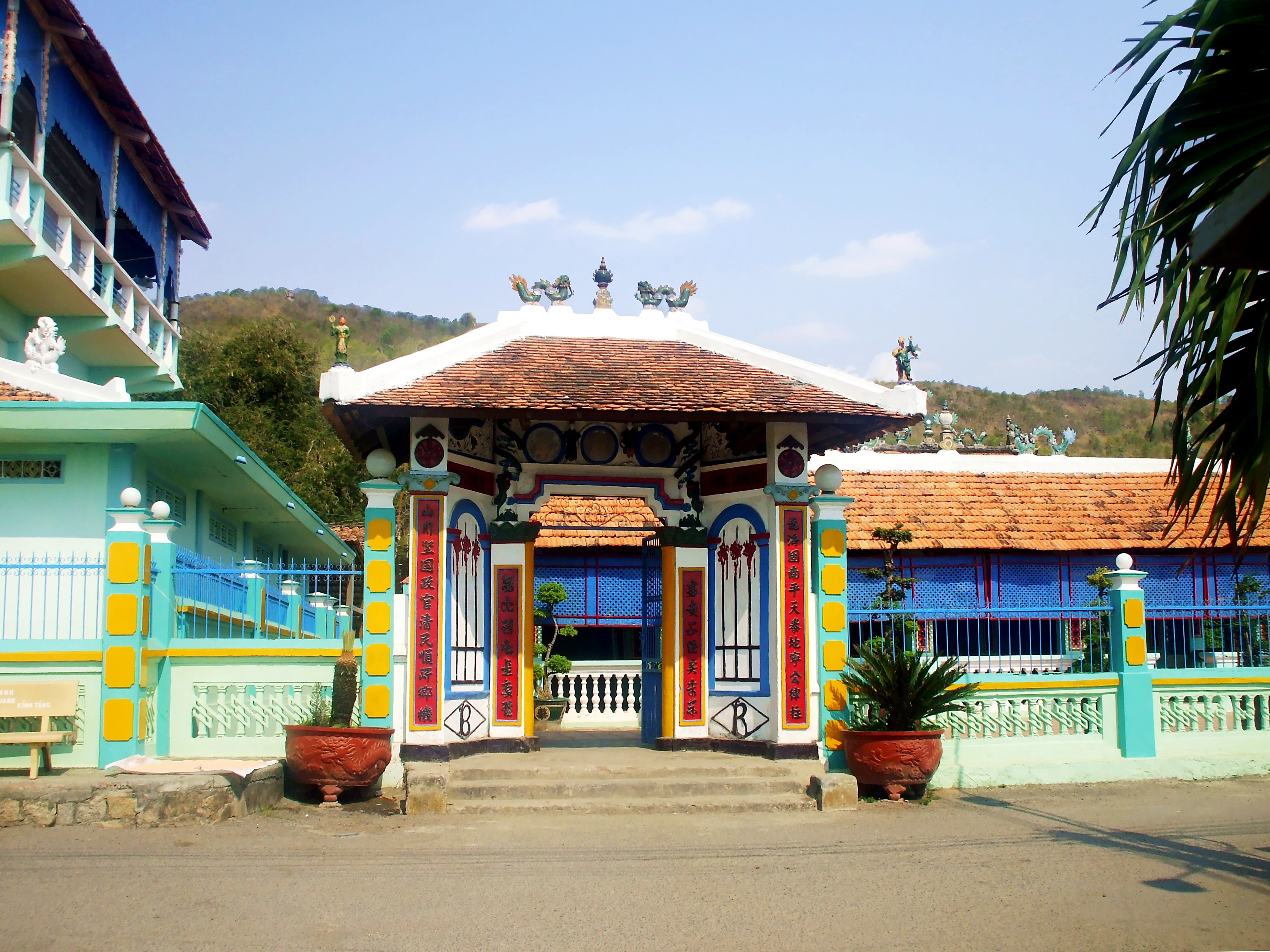 Tung hoành ở vương quốc hàu cách Sài Gòn 100km