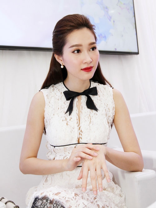Ngắm những mỹ nhân Việt có vẻ đẹp tự nhiên trong suốt