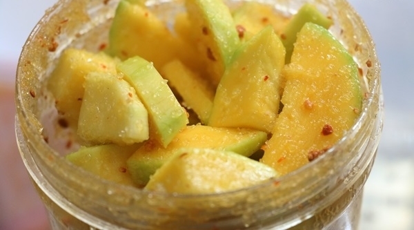 Tự làm xoài lắc