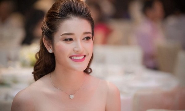 6 mỹ nữ không đạt chuẩn sexy mới vẫn ''vạn người mê''