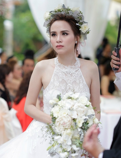 Người đẹp Việt và những sóng gió khi yêu đại gia