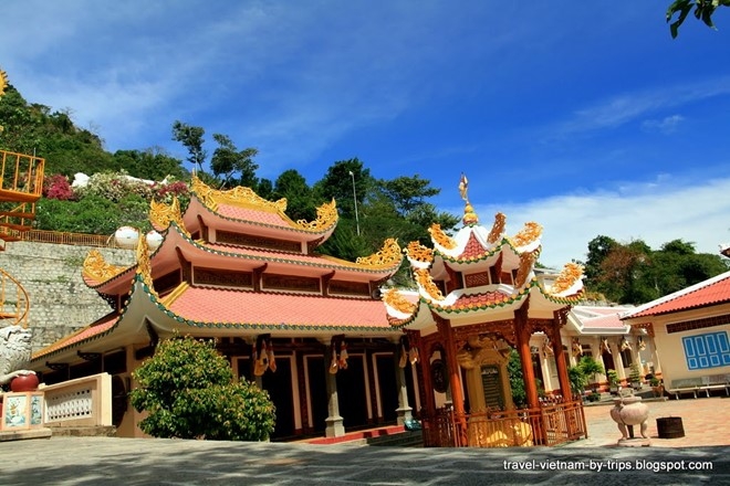 7 thắng cảnh có tên lạ hút du khách của Việt Nam