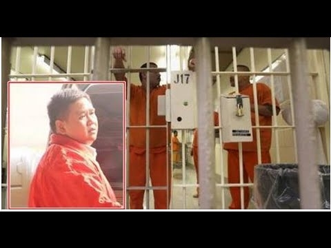 Minh Béo phải uống thuốc liên tục trong nhà tù.