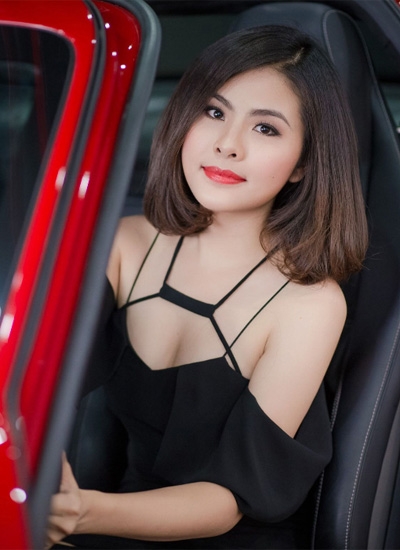 Điểm danh những bà bầu mới của showbiz Việt 2016