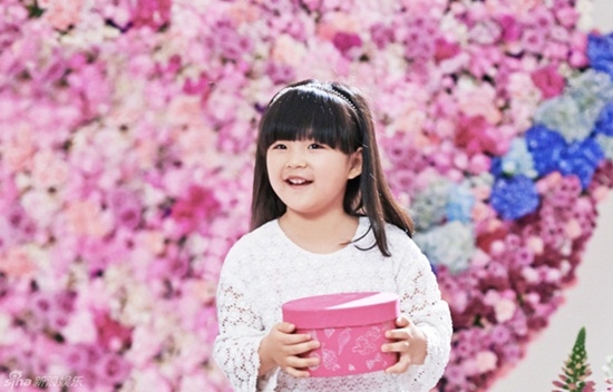 Cát sê cao ngất ngưởng của cậu ấm, cô chiêu nhỏ tuổi nhà sao