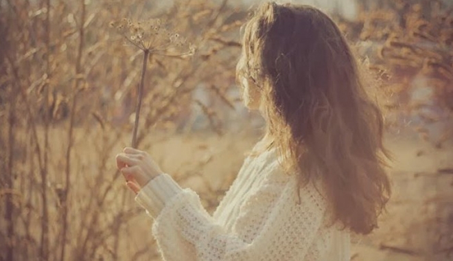 Bầu trời của anh từ ngày em đi, đã chỉ còn mây đen u ám...