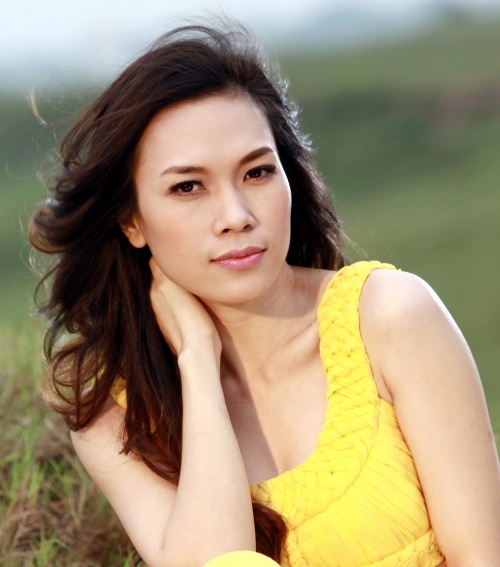Năm 2010, Mỹ Tâm khoe vẻ đẹp trưởng thành, dịu dàng và quyến rũ.