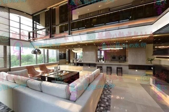 Tổ ấm của cặp đôi được đánh giá xa hoa, sang trọng. Ảnh: Phượng Hoàng.