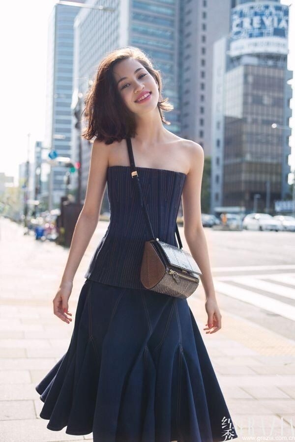 Bestie ra nang thuong xuyen