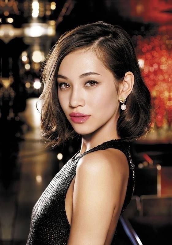 Bestie thuong xuyen trang diem