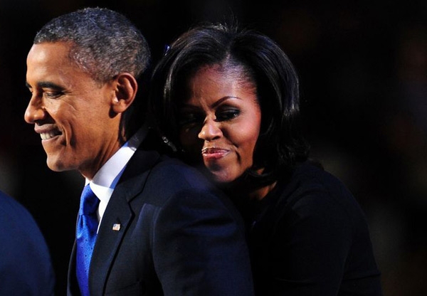 Tổng thống Obama và vợ thường xuyên thể hiện tình cảm với nhau. Ảnh: Pinterest.