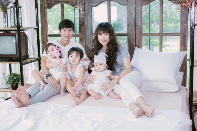 Lý Hải đang có một cuộc sống gia đình hạnh phúc với bà xã xinh đẹp và những nhóc tỳ vô cùng đáng yêu.